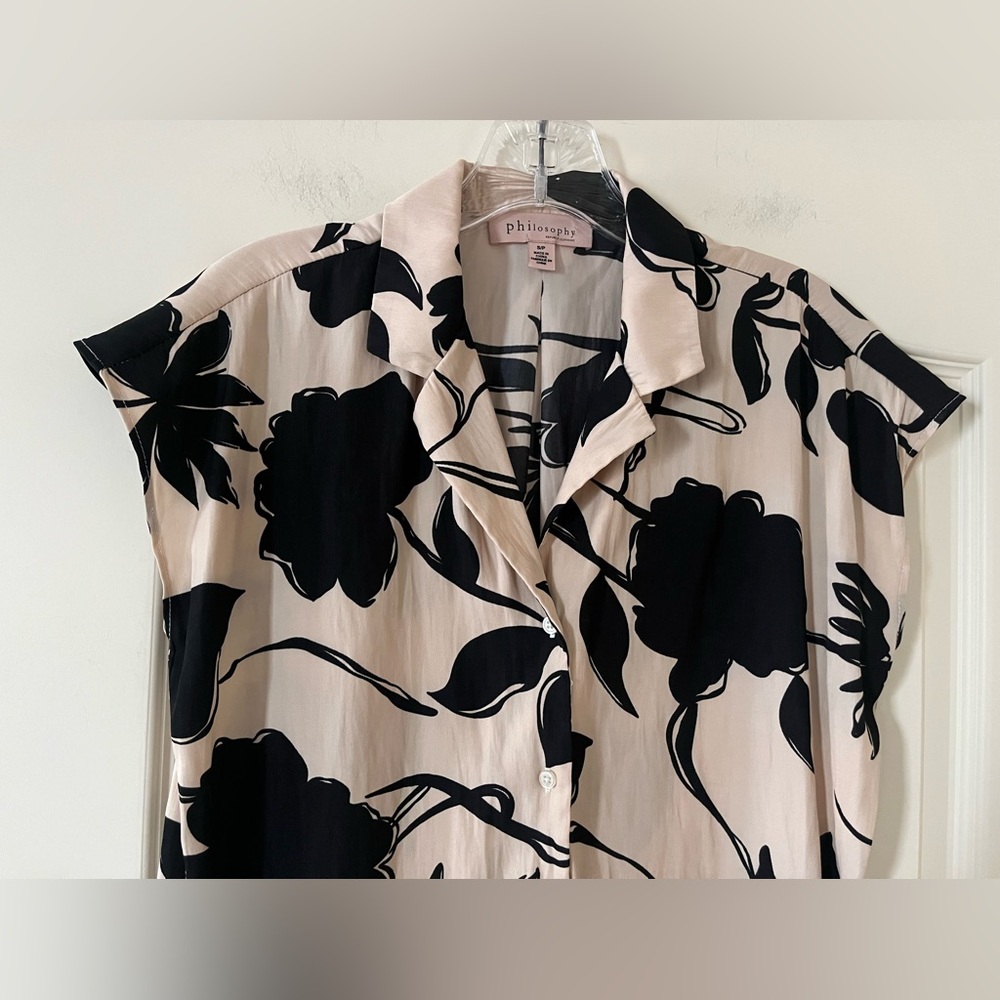 Philosophy Contemporary  Floral Print Button-Up Blouse Women’s Size Small - Picture 3 of 12